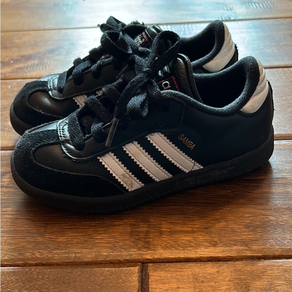 Adidas sambas toddler 11